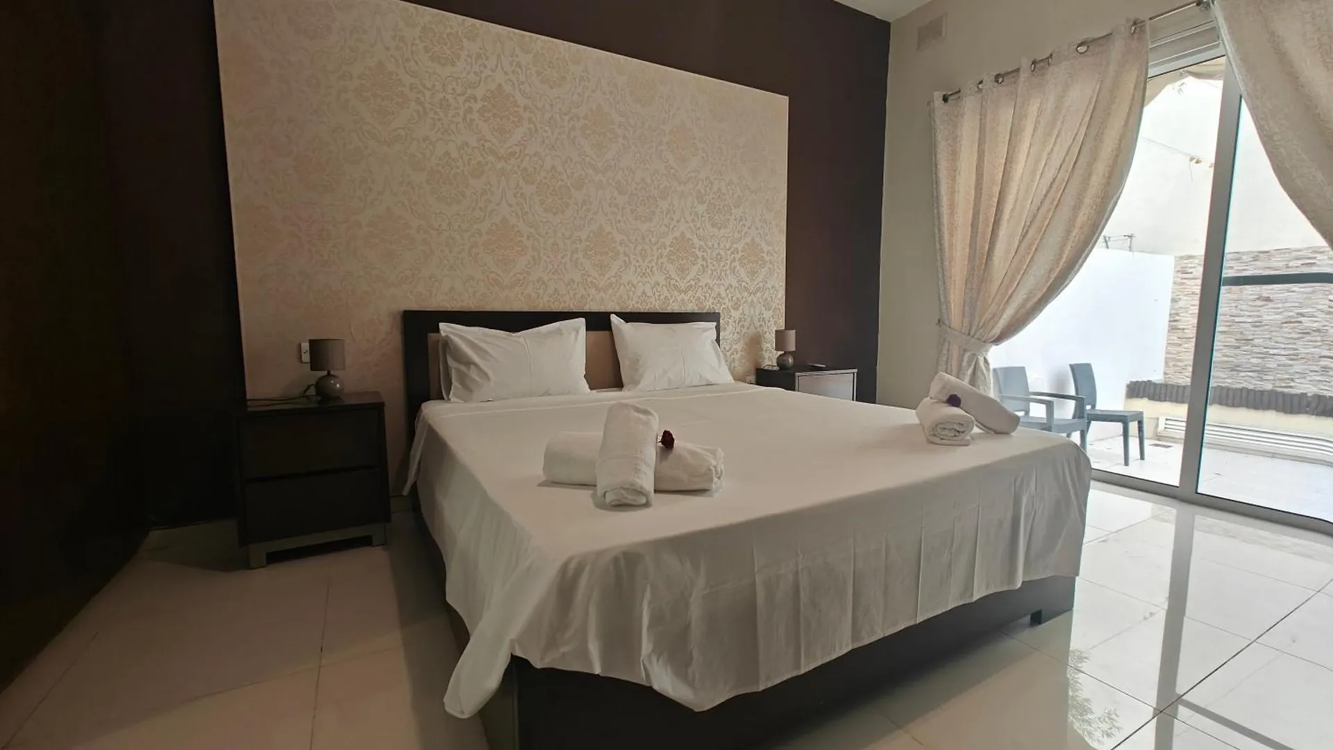 Modern Luxe Marsaskala Maisonette 0*,  Malta
