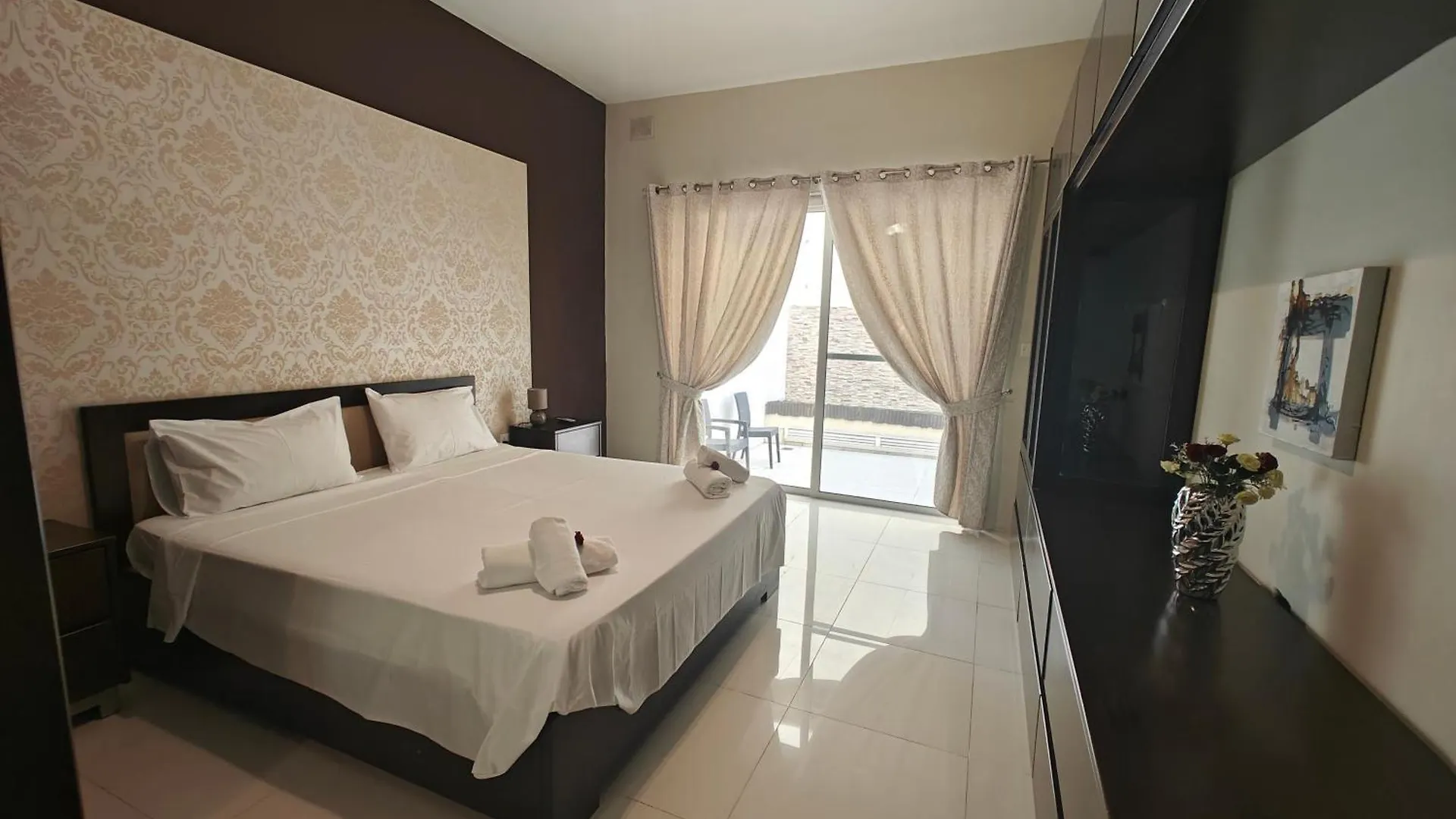 Modern Luxe Marsaskala Maisonette